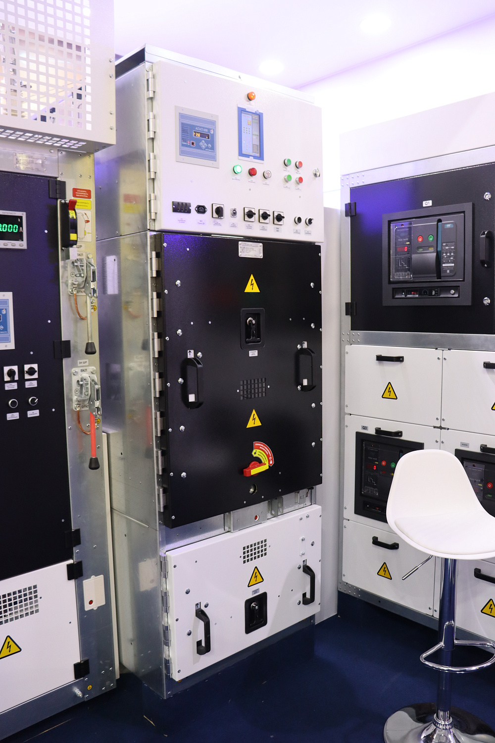 Комплектное распределительное устройство двустороннего обслуживания КРУ «Базальт» 20 кВ